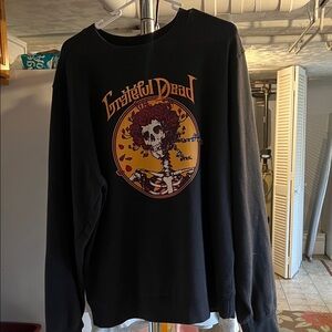 Grateful Dead Black Sweatshirt with Skull and Roses Design